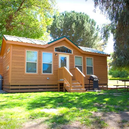 Soledad Canyon Cottage 3-3